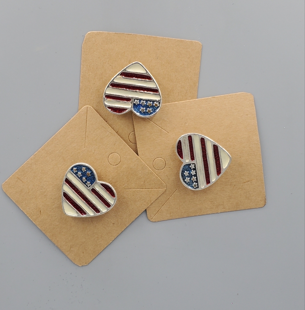 Heart American Flag Enamel Pin, Fashion Brooch Pin, Patriotic Heart Pin - Picture 4 of 4